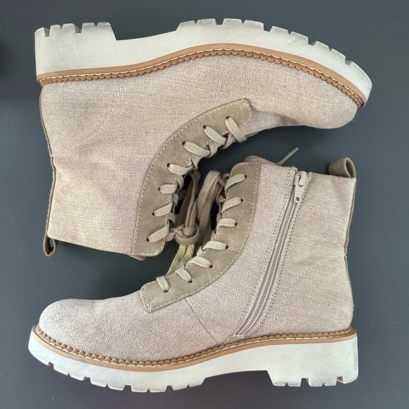 EuroSoft Womens Blaike Chic Military Boots
Color: Stone Taupe Suede. Size 7M - Picture 6 of 10